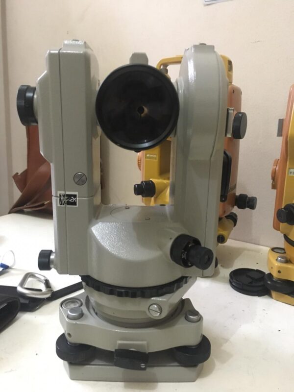 Theodolite Manual Sokkia TM20E Bekas - Gambar 4